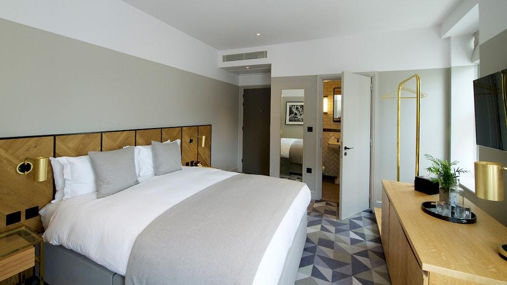 Victory House Leicester Square 4* Londra
