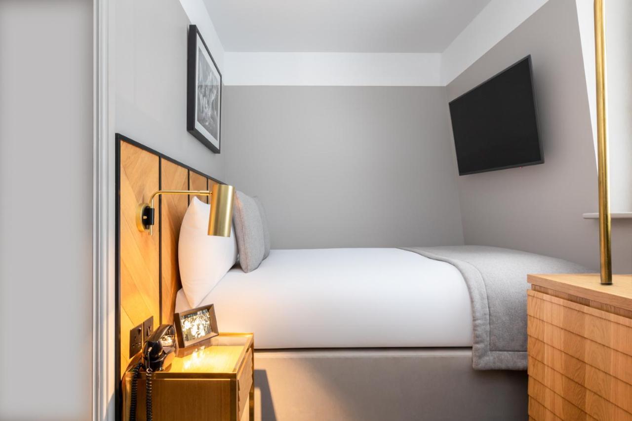 Victory House Leicester Square Hotel Londra